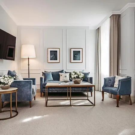 Parkhotel Quellenhof Hotel 5*