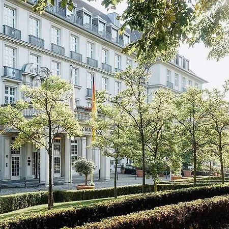 Parkhotel Quellenhof