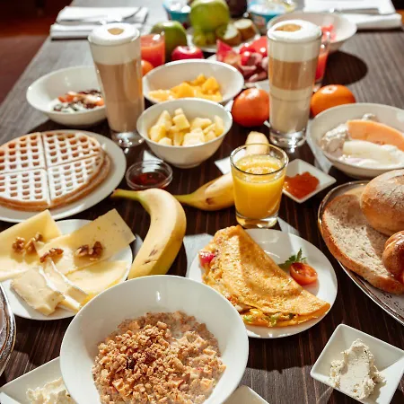 Parkhotel Quellenhof 5*