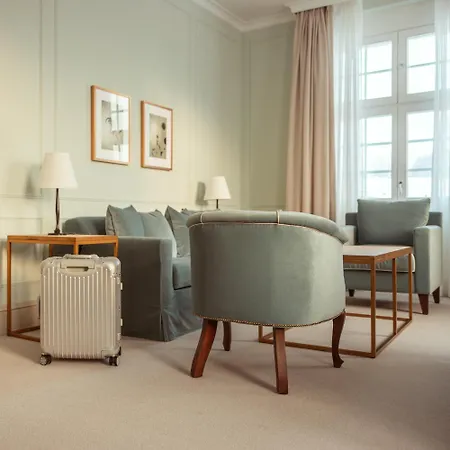 Parkhotel Quellenhof Hotel 5*