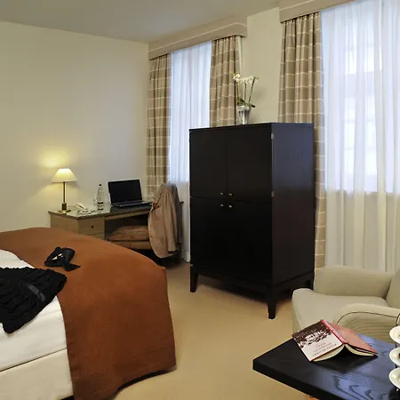 Hotel Parkhotel Quellenhof 5*