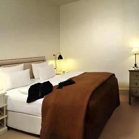 Hotell Parkhotel Quellenhof 5*