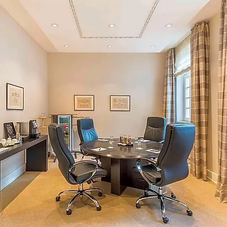 Hotel Parkhotel Quellenhof 5*