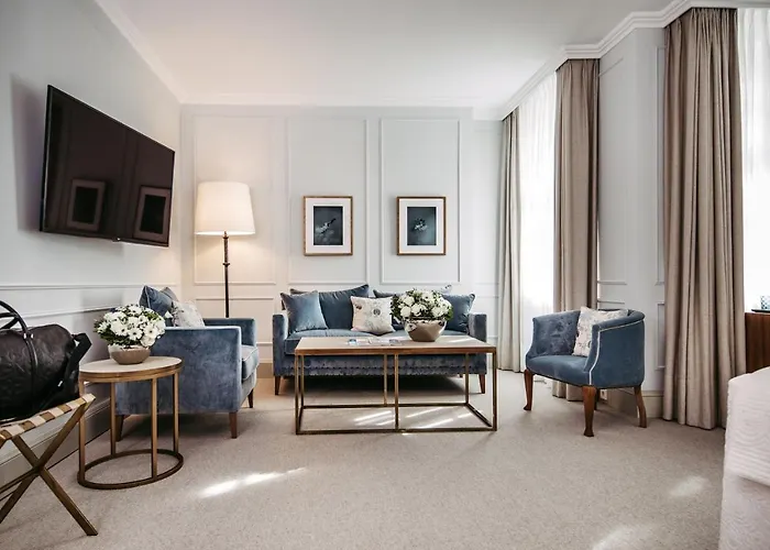 Parkhotel Quellenhof Hotel 5*