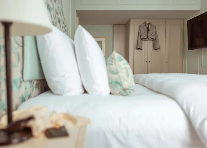 Hotel Parkhotel Quellenhof 5*