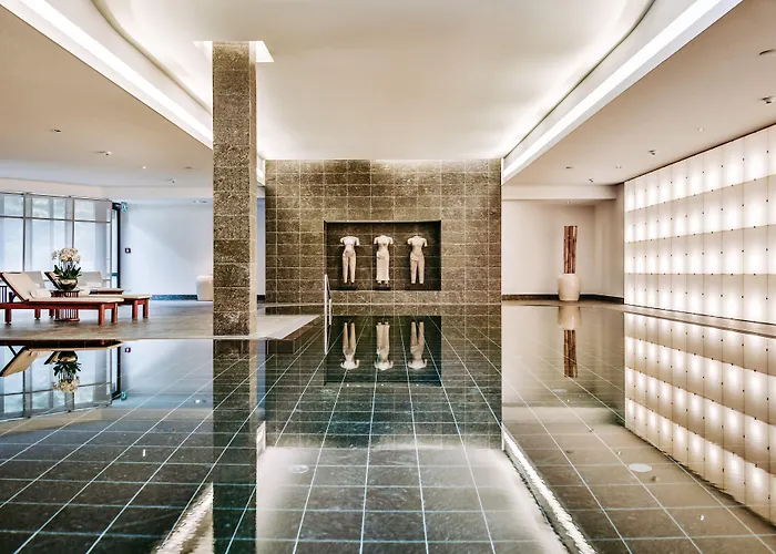 Parkhotel Quellenhof 5*